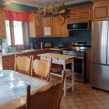 3 Bedrooms 3 Beds Near Metro -2 Parking Free Montréal Exterior foto