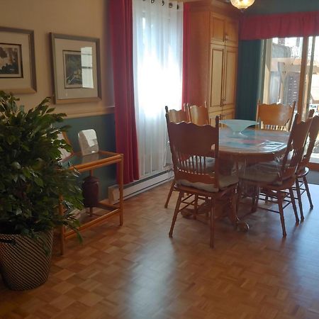 3 Bedrooms 3 Beds Near Metro -2 Parking Free Montréal Exterior foto